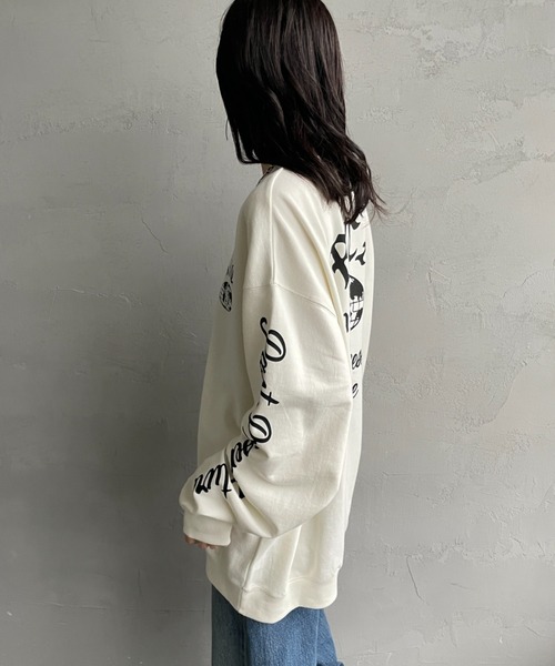 RVCA（ルーカ）の「【WEB限定】[RVCA/ルーカ] VA WORLD WIDE バックプリントスウェット【追加】（スウェット・レディース・キャメル/オフホワイト/ブラック・M/L/XL）」の12枚目の写真