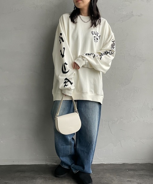 RVCA（ルーカ）の「【WEB限定】[RVCA/ルーカ] VA WORLD WIDE バックプリントスウェット【追加】（スウェット・レディース・キャメル/オフホワイト/ブラック・M/L/XL）」の4枚目の写真