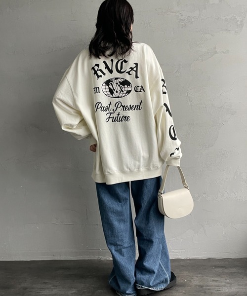 RVCA（ルーカ）の「【WEB限定】[RVCA/ルーカ] VA WORLD WIDE バックプリントスウェット【追加】（スウェット・レディース・キャメル/オフホワイト/ブラック・M/L/XL）」の5枚目の写真
