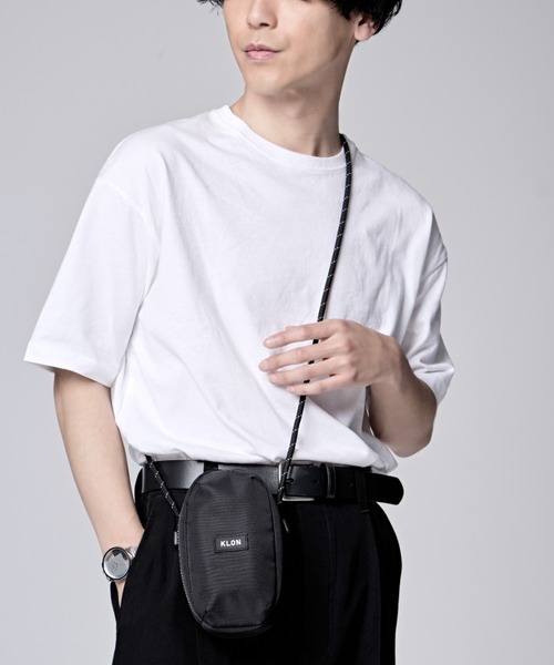 KLON（クローン）の「KLON BEANS MULTI SHOULDER POUCH（ショルダーバッグ・レディース・ブラック・FREE）」の2枚目の写真