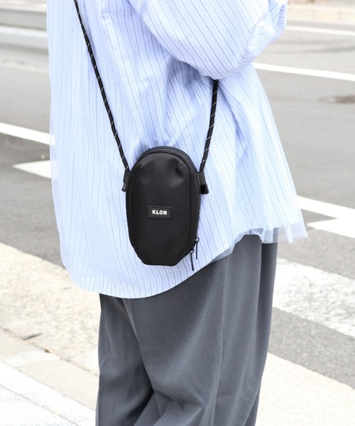 KLON（クローン）の「KLON BEANS MULTI SHOULDER POUCH（ショルダーバッグ・レディース・ブラック・FREE）」の9枚目の写真