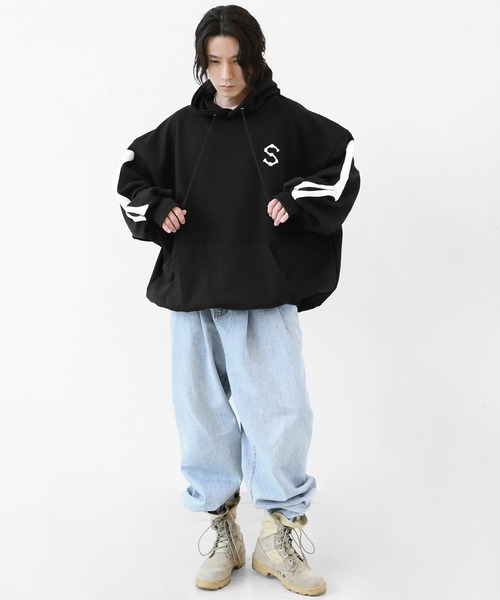 minsobi（ミンソビ）の「アームボーンロゴフーディー（パーカー・メンズ・ブラック・FREE）」の3枚目の写真