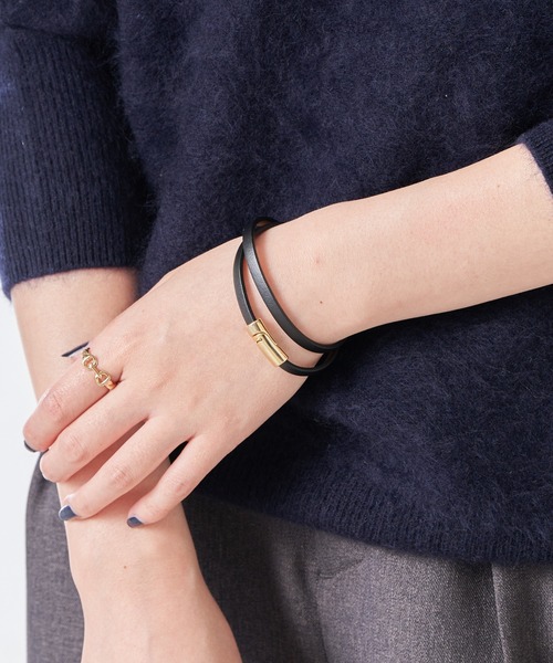 COLLAGE GALLARDAGALANTE(コラージュガリャルダガランテ)の「ダブルラップレザーブレスレット(ブレスレット・レディース・ブラック/キャメル・FREE)」の3枚目の写真