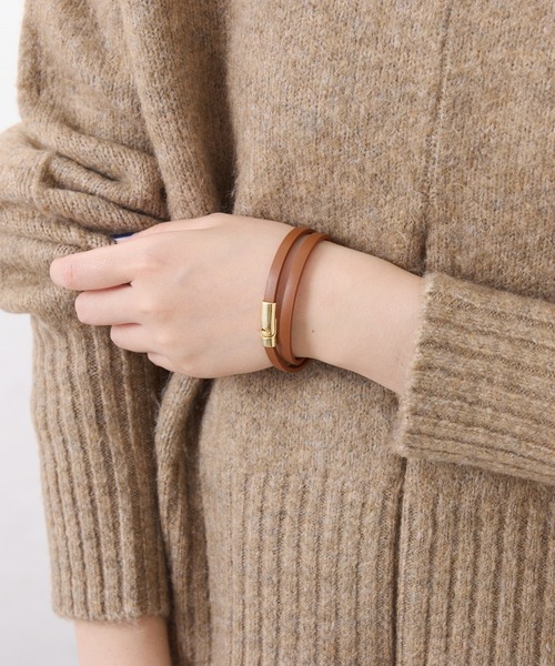 COLLAGE GALLARDAGALANTE(コラージュガリャルダガランテ)の「ダブルラップレザーブレスレット(ブレスレット・レディース・ブラック/キャメル・FREE)」の6枚目の写真