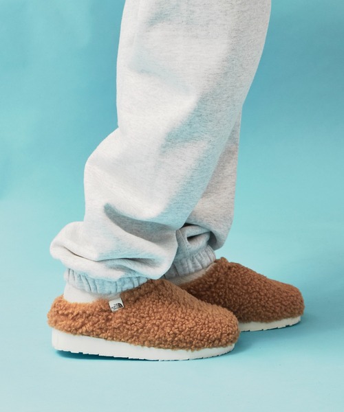 THE NORTH FACE（ザノースフェイス）の「日本未発売 THE NORTH FACE/ザ・ノースフェイス MULE FLEECE ふわふわボアフリース ミュール（スリッポン・レディース・ブラウン/オリーブ/レオパード・23/24）」の13枚目の写真