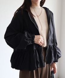 sin.ca（シンカ）の「バルーンヘムフロントジップパーカー（ナイロンジャケット）」