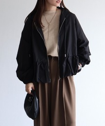 sin.ca（シンカ）の「バルーンヘムフロントジップパーカー（ナイロンジャケット）」