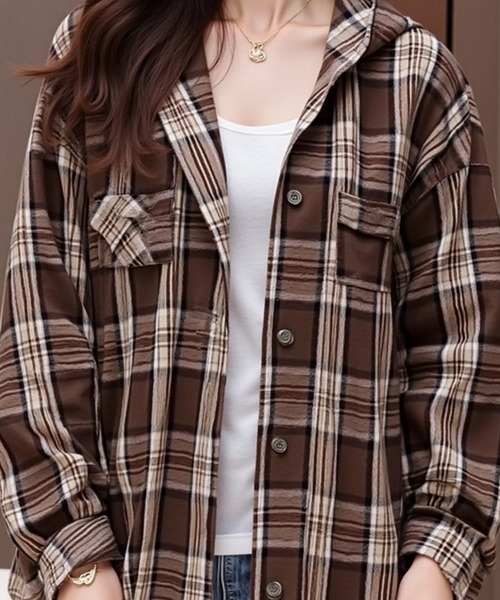 cammie(キャミー)の「フード付きチェックシャツ(シャツ/ブラウス・レディース・ブルー/レッド/ブラウン・M/L)」の4枚目の写真