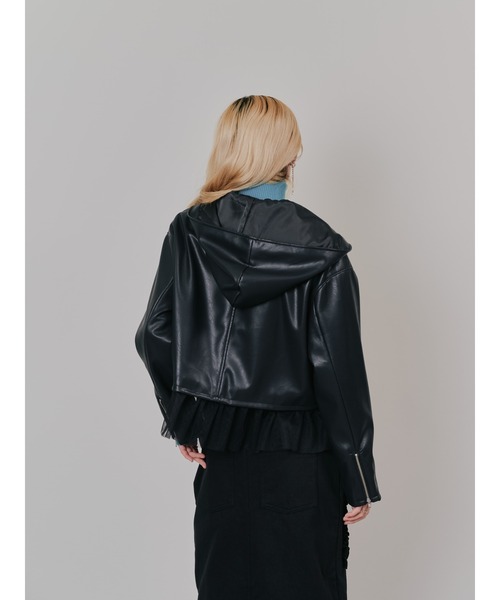 DOLLUPOOPS（ドールアップウップス）の「ヘムチュールフーディー合皮ジャケット（ライダースジャケット・レディース・ブラック/ブラウン・38）」の17枚目の写真