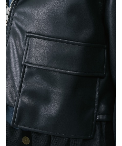DOLLUPOOPS（ドールアップウップス）の「ヘムチュールフーディー合皮ジャケット（ライダースジャケット・レディース・ブラック/ブラウン・38）」の20枚目の写真