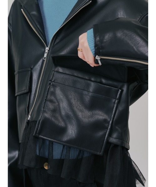 DOLLUPOOPS（ドールアップウップス）の「ヘムチュールフーディー合皮ジャケット（ライダースジャケット・レディース・ブラック/ブラウン・38）」の21枚目の写真