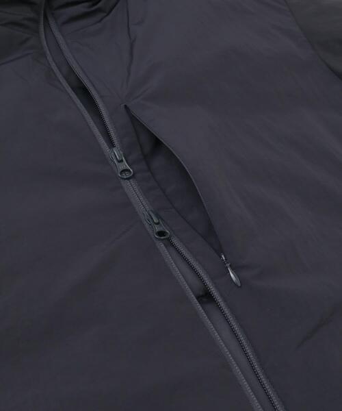 URBAN RESEARCH ROSSO MEN(アーバンリサーチロッソメン)の「3H Dry Fabric パファーブルゾン(ブルゾン・メンズ・ネイビー/ブラック・LARGE/MEDIUM/X-LARGE)」の3枚目の写真