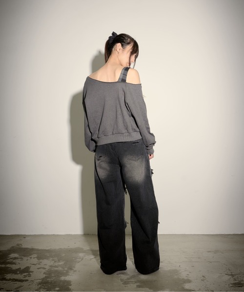 .KOM（ドットコム）の「『.KOM/ドットケーオーエム』肩ひもワンショルダープリントスウェット【CN】【Z】（スウェット・レディース・ブラック/チャコール・FREE）」の8枚目の写真