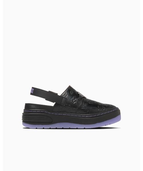 CONVERSE（コンバース）の「WEAPON PLTS CLG OX / ANNA SUI / ウエポン　ＰＬＴＳ　ＣＬＧ　ＯＸ　／　アナ　スイ（サンダル・レディース・ブラック×パープル・8/7.5/7/6.5/6/5.5/5）」の3枚目の写真