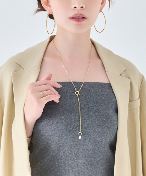 Phoebe(フィービィー)の「【金属アレルギー対応】Y字マルチwayロングコインチェーンネックレス(ネックレス・レディース・イエローゴールド/シルバー・FREE)」の3枚目の写真