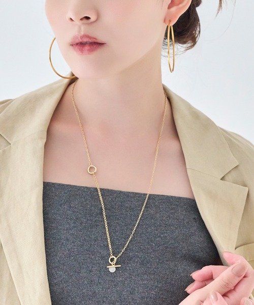 Phoebe(フィービィー)の「【金属アレルギー対応】Y字マルチwayロングコインチェーンネックレス(ネックレス・レディース・イエローゴールド/シルバー・FREE)」の4枚目の写真