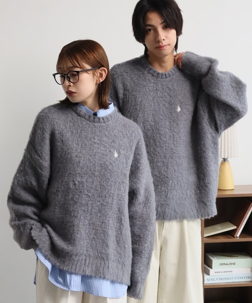U.S. POLO ASSN.(ユーエスポロアッスン)の「【U.S. POLO ASSN./ユーエスポロアッスン】別注 ロゴ刺繍 ふわふわシャギー ニット(ニット/セーター・メンズ・ネイビー/レッド/ブラック/オフホワイト/グレー/ブルー/ピンク・M/L/LL/S)」の1枚目の写真