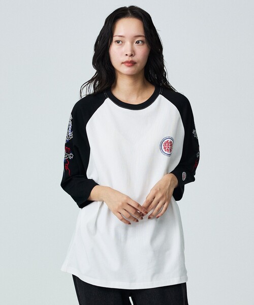 ABAHOUSE(アバハウス)の「【YOIDORE / ヨイドレ】 SAKE LOVER RAGLAN / ラグラン7分TEE(Tシャツ/カットソー・メンズ・ブラック/ホワイト/ホワイト系その他・M/L)」の2枚目の写真