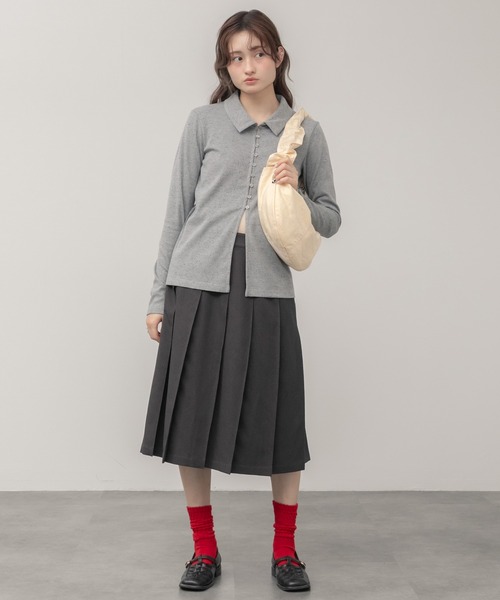 HEILIS（ヘイリス）の「ネップリブポロカットソー / 長袖 トップス ネップ ポロシャツ 春服 秋服 冬服 韓国 ノームコア カジュアル シンプル アイボリー ホワイト グレー 白（ポロシャツ・レディース・グレー/アイボリー・FREE）」の17枚目の写真