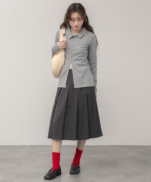 HEILIS（ヘイリス）の「ネップリブポロカットソー / 長袖 トップス ネップ ポロシャツ 春服 秋服 冬服 韓国 ノームコア カジュアル シンプル アイボリー ホワイト グレー 白（ポロシャツ・レディース・グレー/アイボリー・FREE）」の18枚目の写真