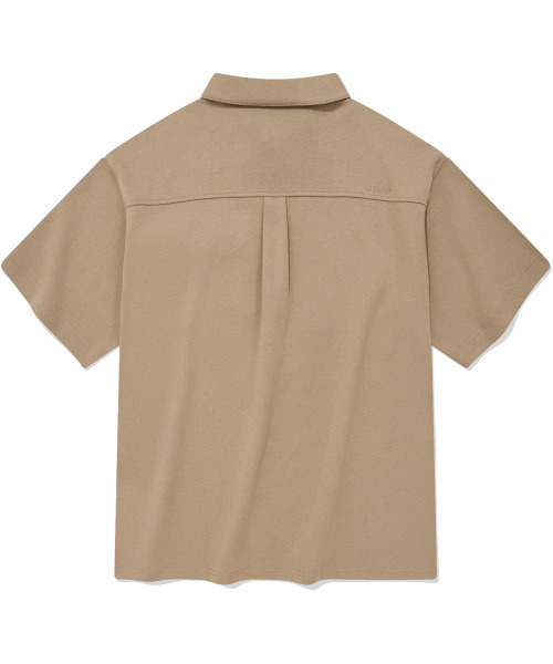 COVERNAT(カバーナット)の「オープンカラー ポケットTシャツ ベージュ(ポロシャツ・レディース・その他・X-LARGE/LARGE/MEDIUM/SMALL/X-SMALL/XX-LARGE)」の2枚目の写真