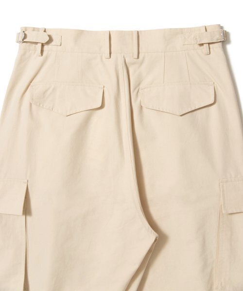 AOTT(アンアウトピット)の「フリップポケットカーゴチノパンツベージュ(その他パンツ・メンズ・ベージュ・LARGE/MEDIUM/X-LARGE)」の7枚目の写真