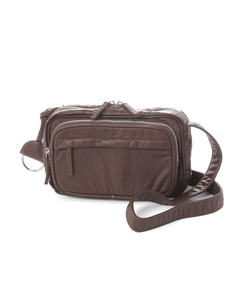 niko and...（ニコアンド）の「《500mlボトル収納可能》ウォッシュフロントポケットショルダーバッグ（ショルダーバッグ・レディース・その他1/ブラック/ダークブラウン・0）」の2枚目の写真