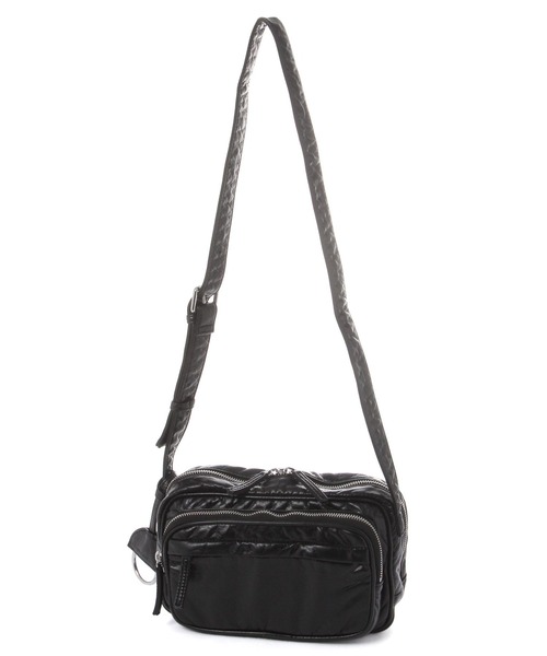 niko and...（ニコアンド）の「《500mlボトル収納可能》ウォッシュフロントポケットショルダーバッグ（ショルダーバッグ・レディース・その他1/ブラック/ダークブラウン・0）」の13枚目の写真