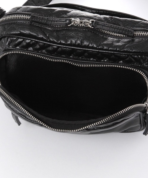 niko and...（ニコアンド）の「《500mlボトル収納可能》ウォッシュフロントポケットショルダーバッグ（ショルダーバッグ・レディース・その他1/ブラック/ダークブラウン・0）」の19枚目の写真