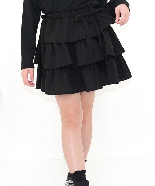Bee des Bee(ビーデスビー)の「リボン付きティアードスカート(スカート・キッズ・ブラック/ラベンダー・100cm/150cm/120cm/130cm/140cm/110cm)」の2枚目の写真