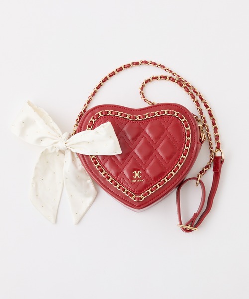 one after another NICE CLAUP（ワンアフターアナザーナイスクラップ）の「【Heart Collection】キルティングハートチェーンバッグ（ショルダーバッグ・レディース・アイボリー/ブラック/ピンク/レッド・FREE）」の4枚目の写真