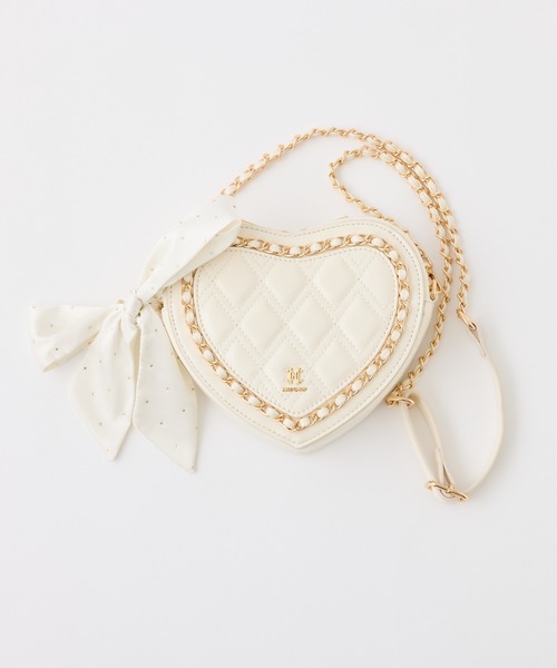 one after another NICE CLAUP（ワンアフターアナザーナイスクラップ）の「【Heart Collection】キルティングハートチェーンバッグ（ショルダーバッグ・レディース・アイボリー/ブラック/ピンク/レッド・FREE）」の2枚目の写真