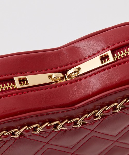 one after another NICE CLAUP（ワンアフターアナザーナイスクラップ）の「【Heart Collection】キルティングハートチェーンバッグ（ショルダーバッグ・レディース・アイボリー/ブラック/ピンク/レッド・FREE）」の9枚目の写真