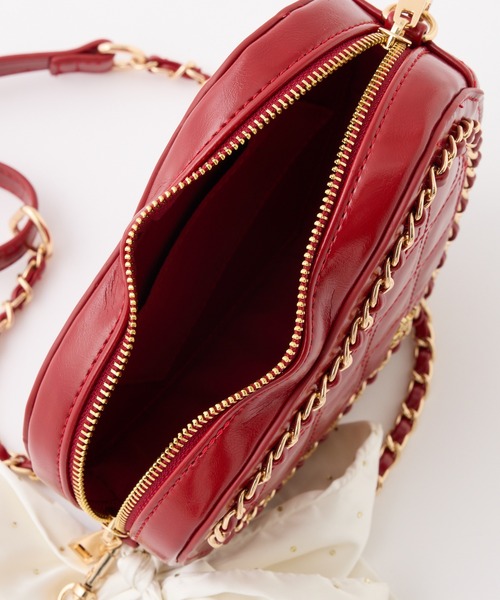 one after another NICE CLAUP（ワンアフターアナザーナイスクラップ）の「【Heart Collection】キルティングハートチェーンバッグ（ショルダーバッグ・レディース・アイボリー/ブラック/ピンク/レッド・FREE）」の11枚目の写真