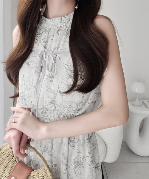 mily bilet(ミウィビレット)の「【mily bilet】女性らしさを引き立てるディテールが魅力。アメスリ リボンタイワンピース (ロング丈)(ワンピース・レディース・ブラック系1/アイボリー系1/ブラック/ドット・LARGE/MEDIUM/SMALL/X-LARGE)」の11枚目の写真