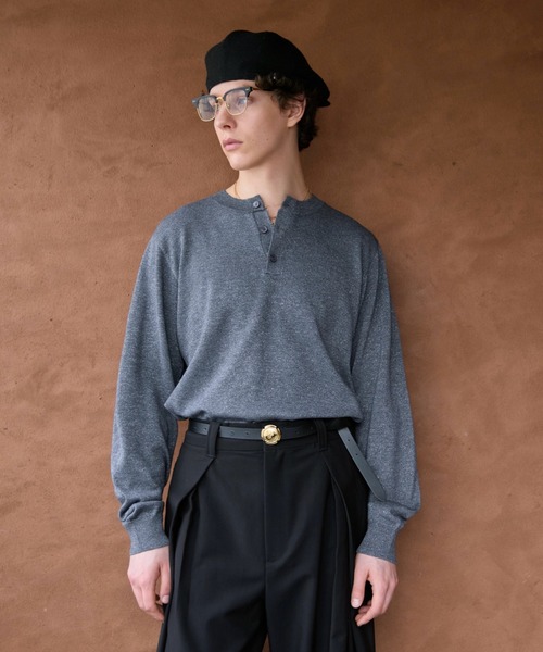 soerte（ソエルテ）の「Lame Blend Henley Neck Knit / ラメブレンドヘンリーネックニット（ニット/セーター・メンズ・グレー/アイボリー/ブラック/ライトブルー・1/2/3）」の10枚目の写真