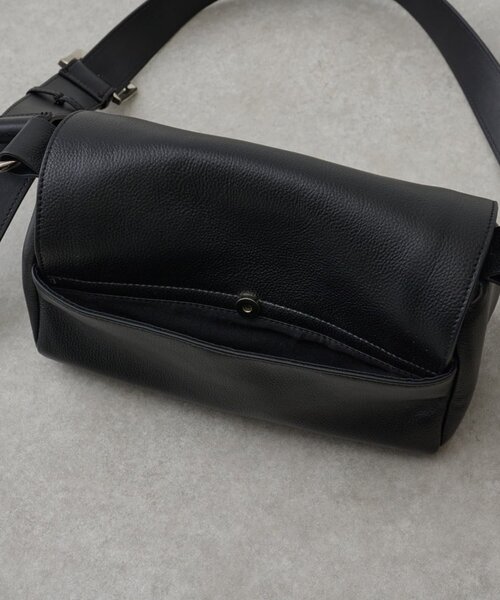 本革》レザーボディバッグ（ショルダーバッグ）｜BEARDSLEY