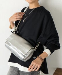 レザーボディバッグ《本革》