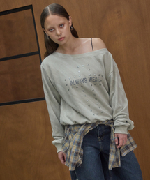 OOH-AHH（ウーアー）の「クロスオフショルダーティーシャツ（ベージュ）（スウェット）」