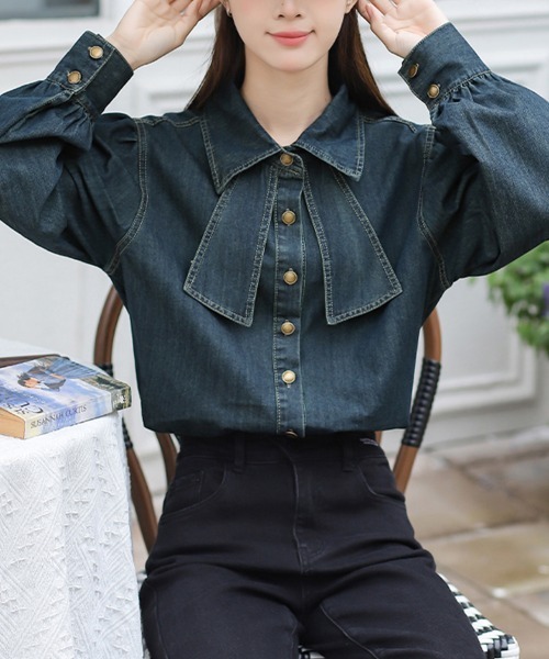 ONEP STAR(ワンピスター)の「デニムフリルカラーブラウス(シャツ/ブラウス・レディース・ライトブルー/ダークブルー・MEDIUM/X-LARGE/LARGE)」の7枚目の写真