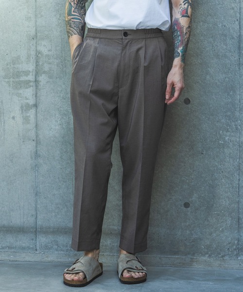 MR.OLIVE(ミスターオリーブ)の「QUICK-DRYING TAFFETA / 2TACK TAPERED EASY PANTS /M261108(スラックス・メンズ・ブラック/ブラウン・SMALL/MEDIUM/LARGE)」の2枚目の写真