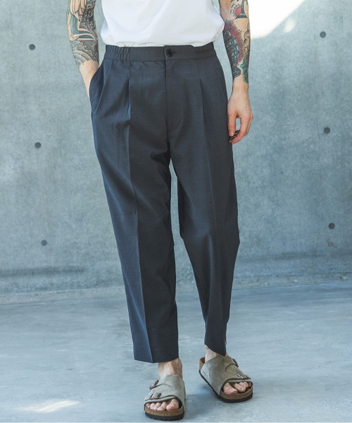 MR.OLIVE(ミスターオリーブ)の「QUICK-DRYING TAFFETA / 2TACK TAPERED EASY PANTS /M261108(スラックス・メンズ・ブラック/ブラウン・SMALL/MEDIUM/LARGE)」の1枚目の写真