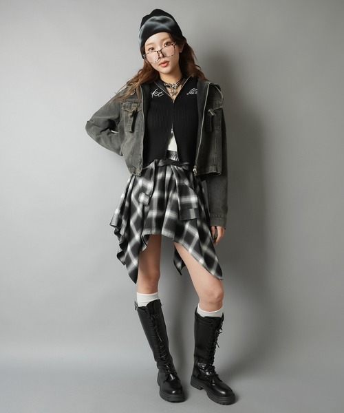 SPINNS(スピンズ)の「美シルエットで差がつく☆コンパクトデニムジャケット(その他アウター・レディース・カモフラージュ/ブラック・ONESIZE)」の22枚目の写真