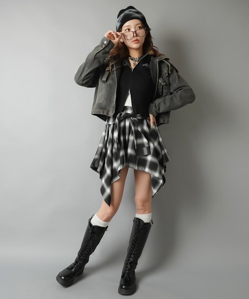SPINNS(スピンズ)の「美シルエットで差がつく☆コンパクトデニムジャケット(その他アウター・レディース・カモフラージュ/ブラック・ONESIZE)」の21枚目の写真