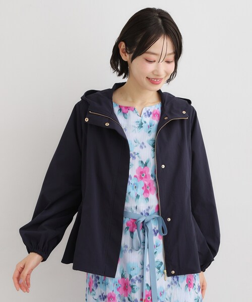 LAURA ASHLEY(ローラアシュレイ)の「【洗える】フード付きライトブルゾン(ブルゾン・レディース・ベージュ/ネイビー・38/40)」の1枚目の写真