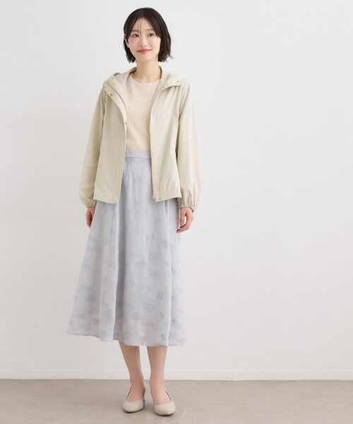 LAURA ASHLEY(ローラアシュレイ)の「【洗える】フード付きライトブルゾン(ブルゾン・レディース・ベージュ/ネイビー・38/40)」の4枚目の写真