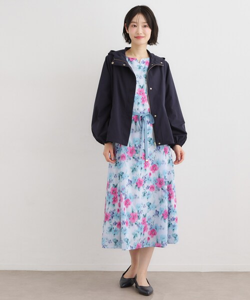 LAURA ASHLEY(ローラアシュレイ)の「【洗える】フード付きライトブルゾン(ブルゾン・レディース・ベージュ/ネイビー・38/40)」の8枚目の写真