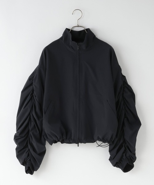 LOWRYS FARM(ローリーズファーム)の「ナイロンギャザーブルゾン 639552(ブルゾン・レディース・ブラック/カーキ/ベージュ・FREE)」の2枚目の写真