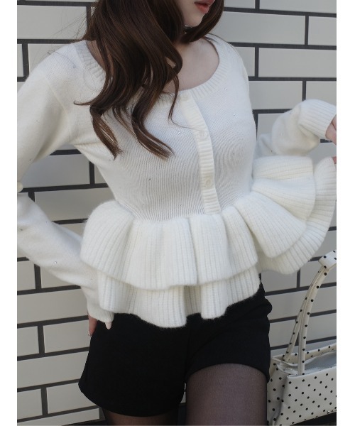 Darich（ダーリッチ）の「ペプラムビジューニットトップス（ニット/セーター・レディース・ピンク/ホワイト/ブラック/サックスブルー・FREE）」の8枚目の写真