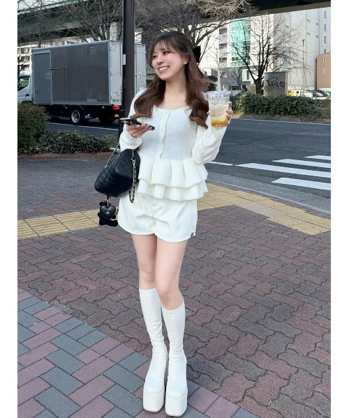 新品未開封♥️新作　Darich　ペプラムビジューニットトップス ペプラムビジューニットトップス（ニット/セーター）｜Darich